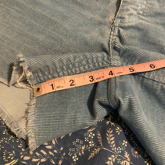 CARVE DESIGNS Corduroy Shorts- size 6 - Picture 6 of 6